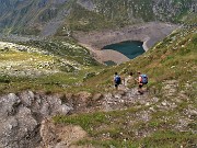 62 Scendiamo il primo ripido tratto con attenzione